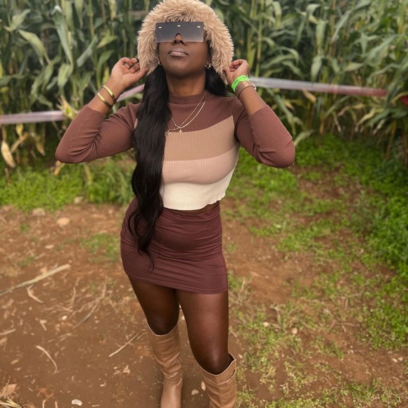 Multiple shades of brown striped long sleeve shirt with brown skirt - Picture 5 of 9